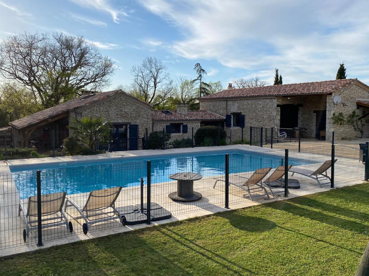 Hotel Coulonges à Savignac-sur-Leyze Extérieur photo