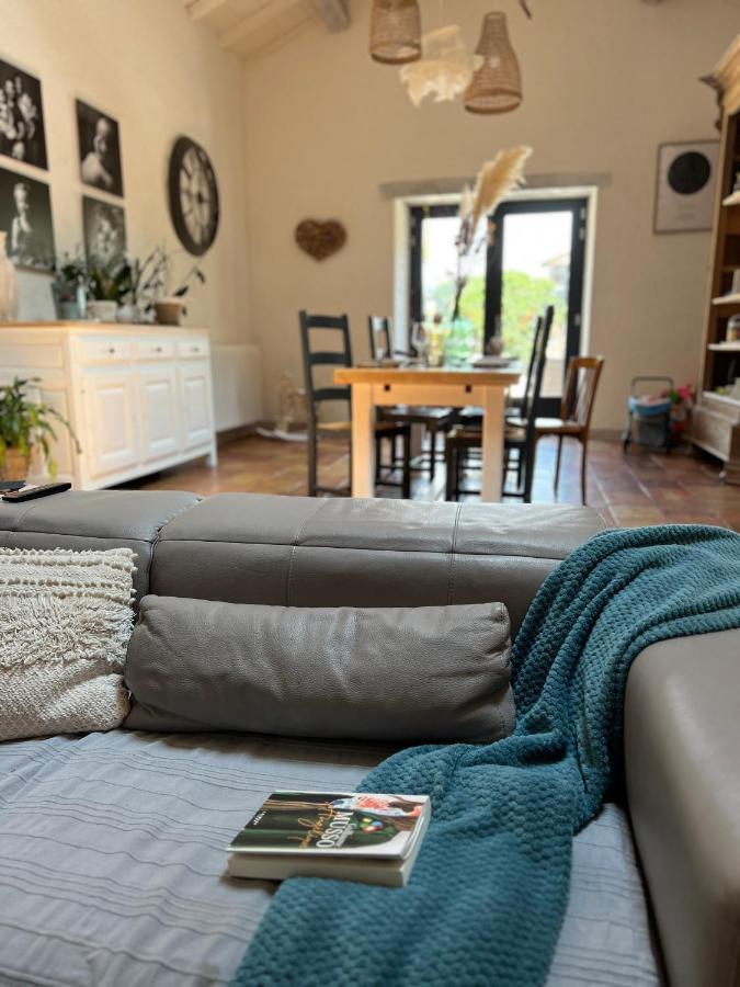Hotel Coulonges à Savignac-sur-Leyze Extérieur photo
