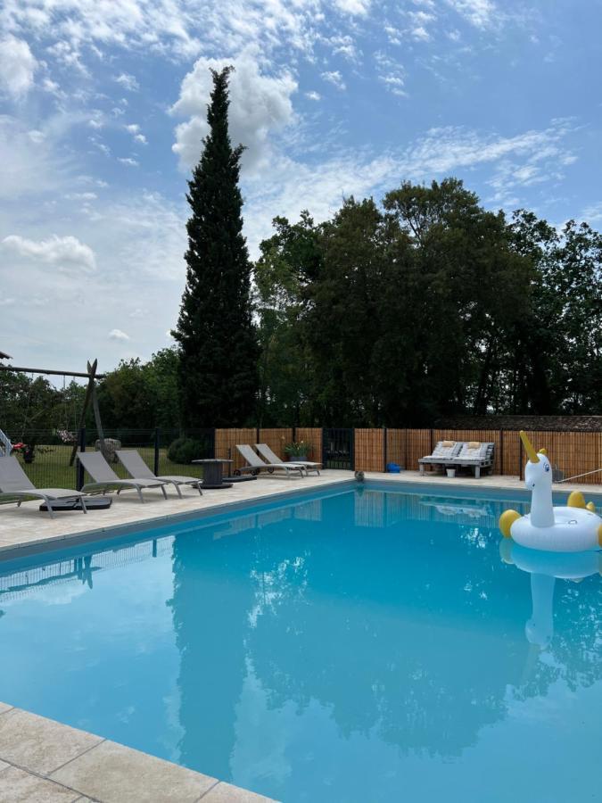Hotel Coulonges à Savignac-sur-Leyze Extérieur photo
